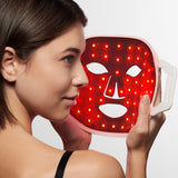 GLOW-PREMIUM LED MASKE FÜR STRAHLENDE HAUT + KOSTENLOSE MAKEUP-TASCHE