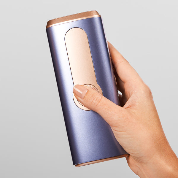 SilkPulse - Effektiver IPL - Haarentferner für glatte Haut + Gratis Make-up-Bag